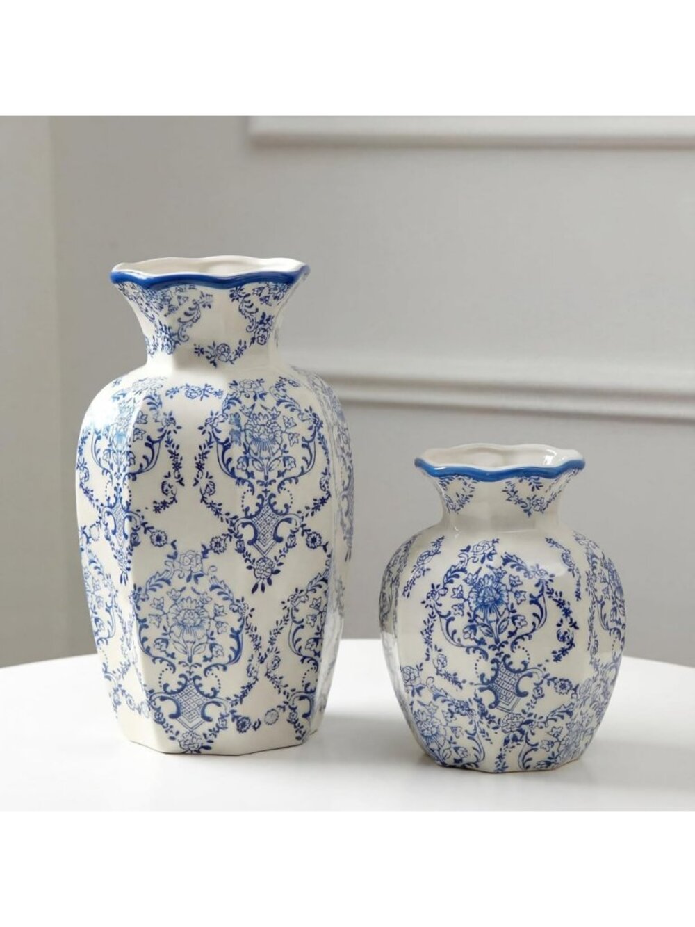 Set of 2 Vintage Blue & White Chinoiserie Floral Vases - 9.5'' & 6'' Decor